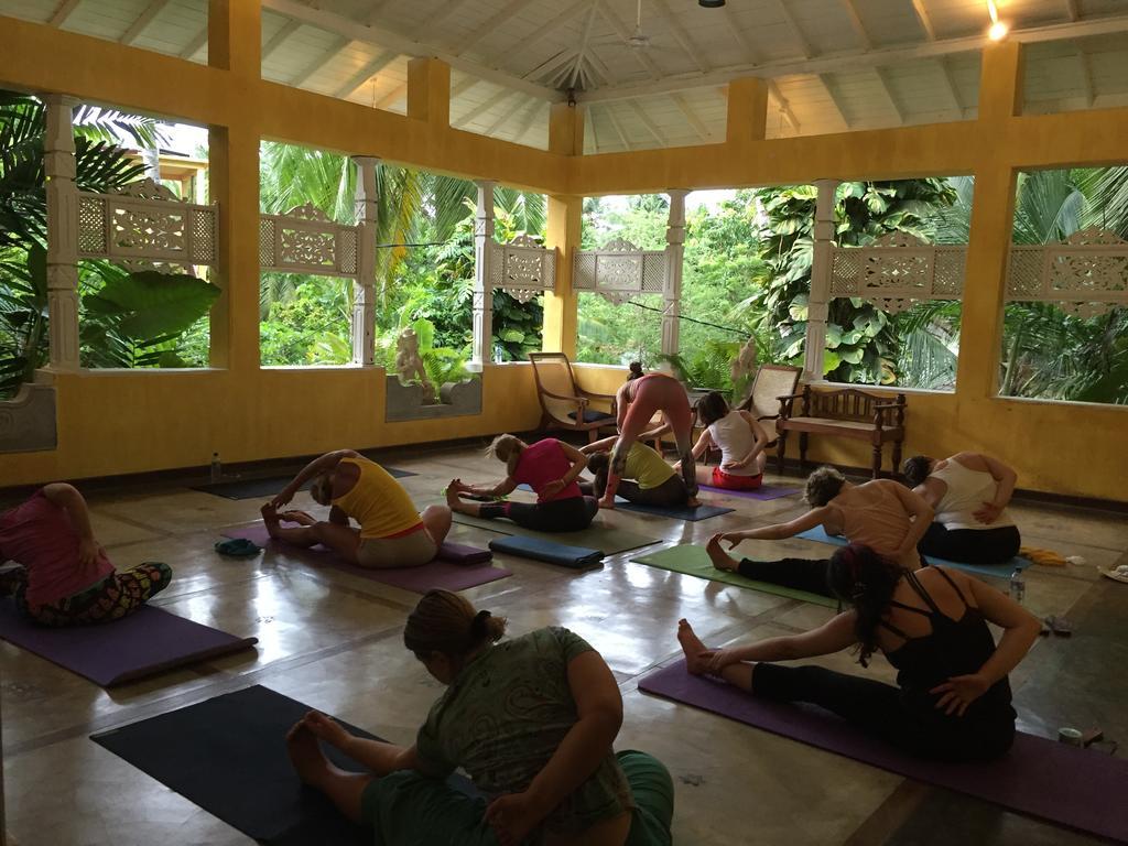 Thambapanni Retreat Hotel Unawatuna Buitenkant foto