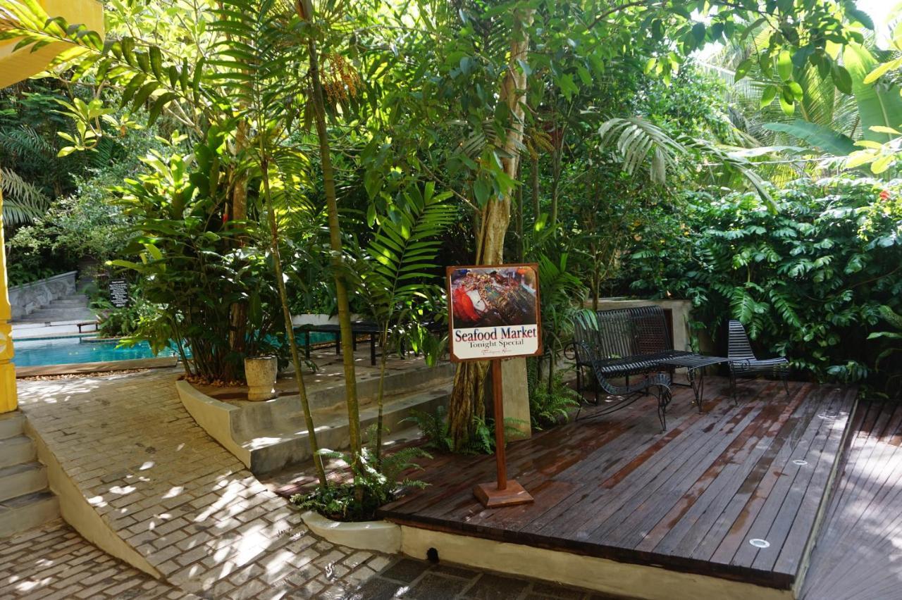 Thambapanni Retreat Hotel Unawatuna Buitenkant foto